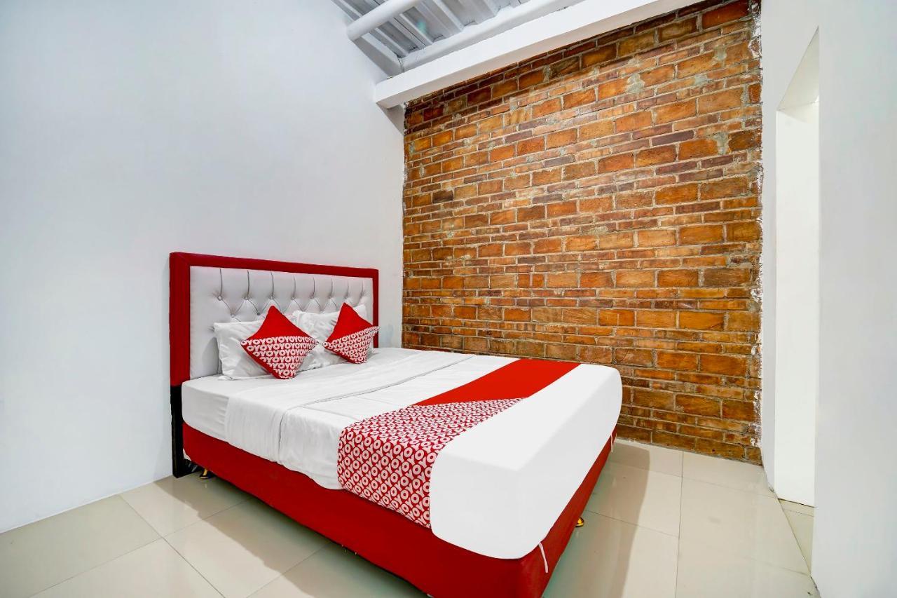 Super Oyo 91173 Guesthouse King Puntodewo Pakualaman Eksteriør bilde
