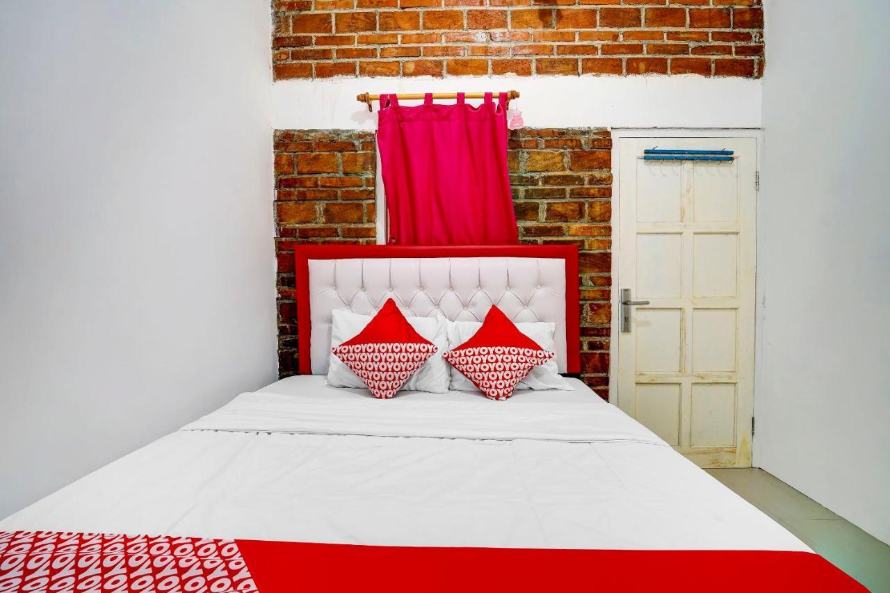 Super Oyo 91173 Guesthouse King Puntodewo Pakualaman Eksteriør bilde
