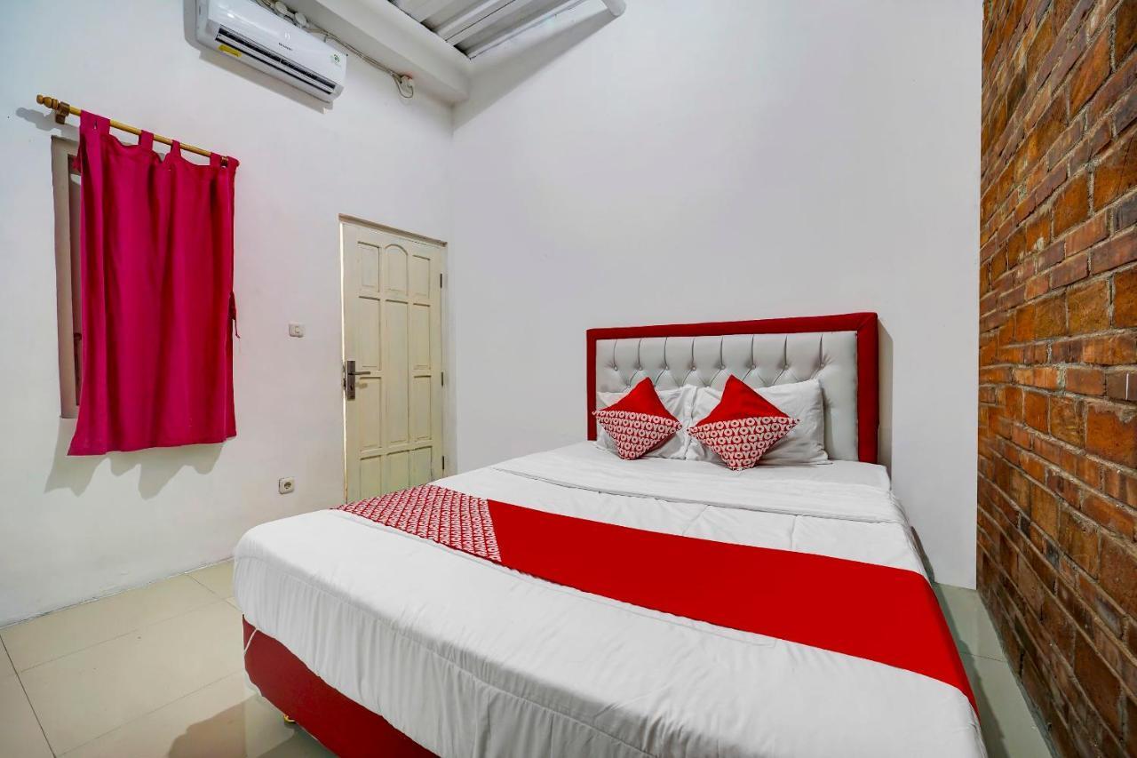 Super Oyo 91173 Guesthouse King Puntodewo Pakualaman Eksteriør bilde